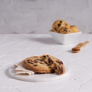 Chocolate chip cookie