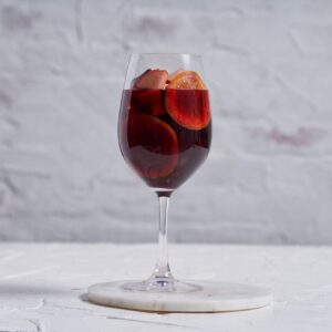 Homemade κόκκινη Sangria ποτήρι